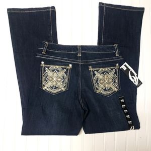 NWT.. Nine West Womens Bootcut Jeans .. Size 29/8